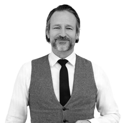 Schwarz weiß Bild des Managing Directors Sven Stute
